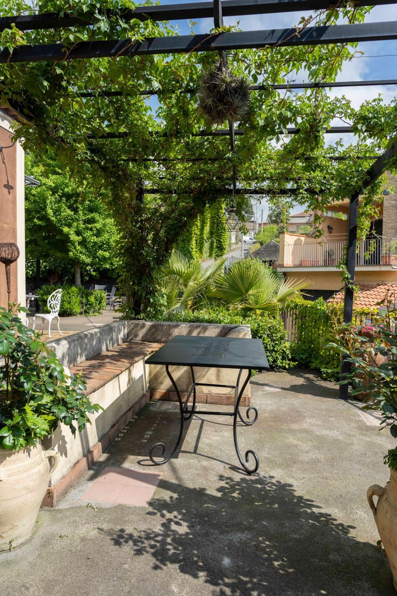 B&B Bellini Milo Kültér fotó